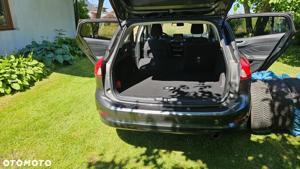 Ford Focus 1.5 EcoBoost Titanium - 13