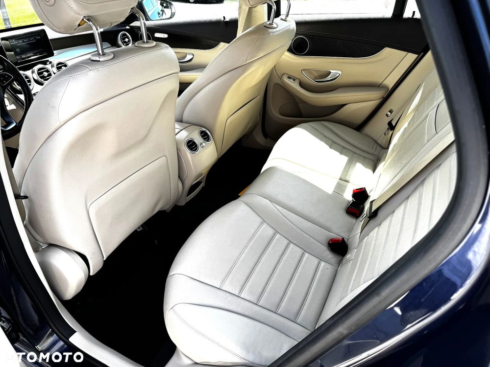 Mercedes-Benz GLC 220 d 4Matic 9G-TRONIC Exclusive - 11