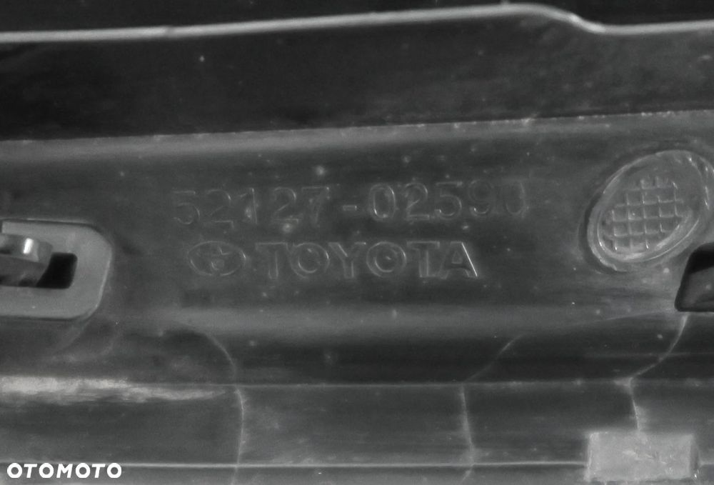 TOYOTA COROLLA E21 Lift 2022 - zaślepka kratka zderzak halogen R ORYGINAŁ - 5