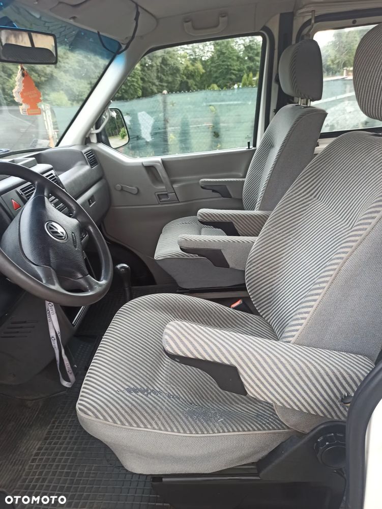 Volkswagen Transporter - 8
