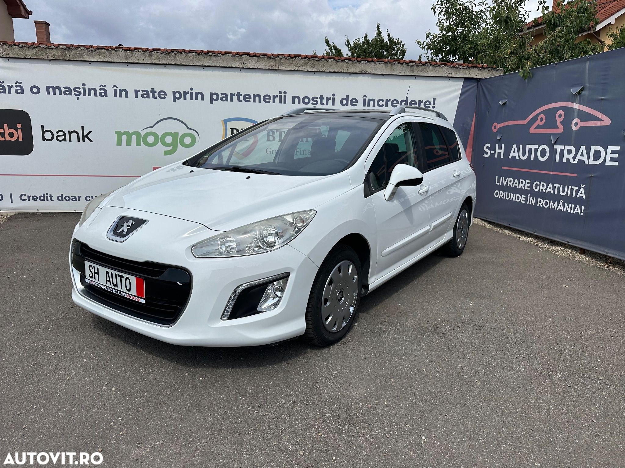 Peugeot 308 - 1