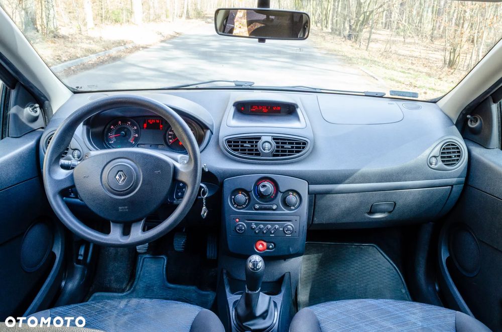 Renault Clio 1.2 16V Wind - 16