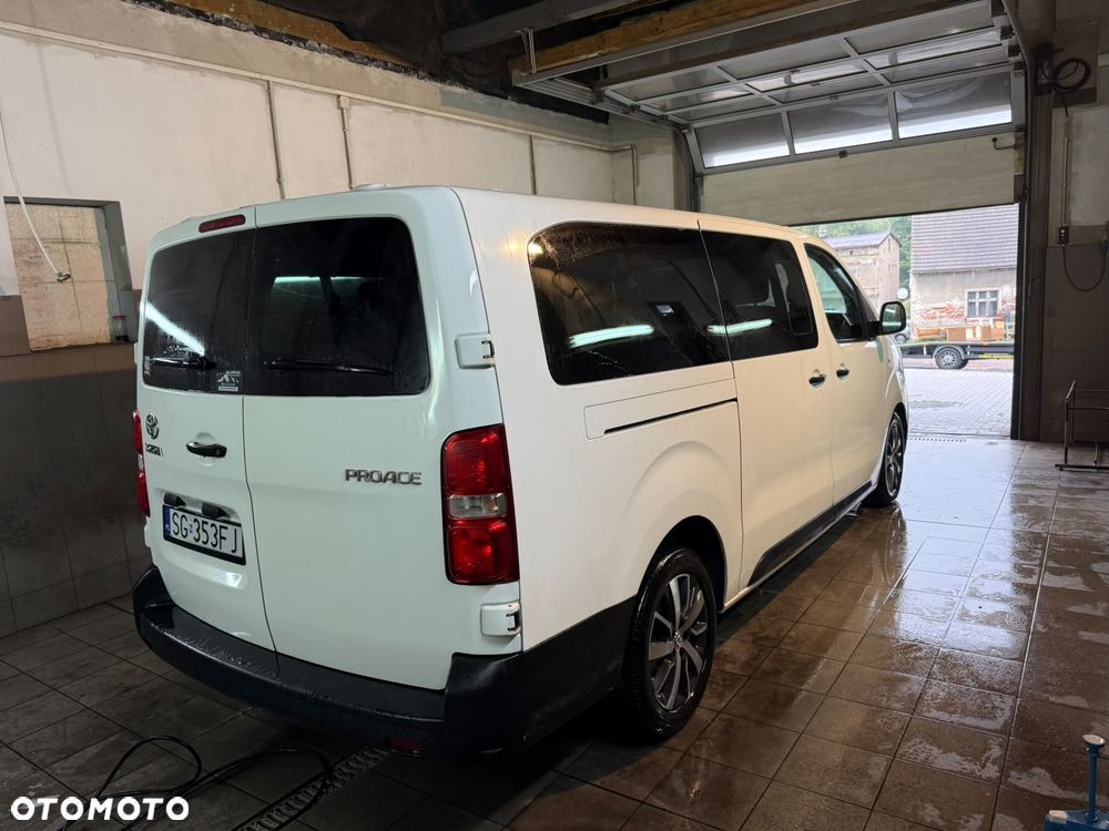 Toyota ProAce Kombi D-4D Long 2,8t - 3