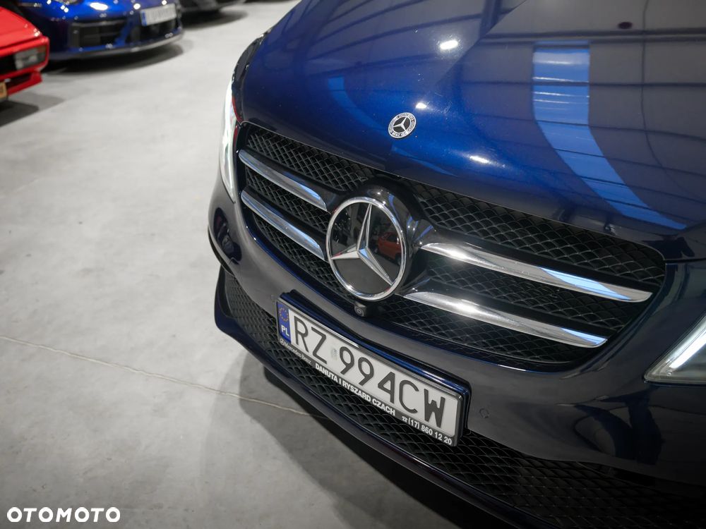 Mercedes-Benz Klasa V 300 d Avantgarde 9G-Tronic (ekstra d³) - 5