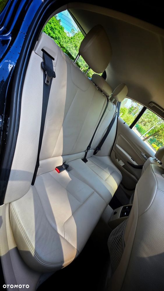 BMW Seria 1 - 24