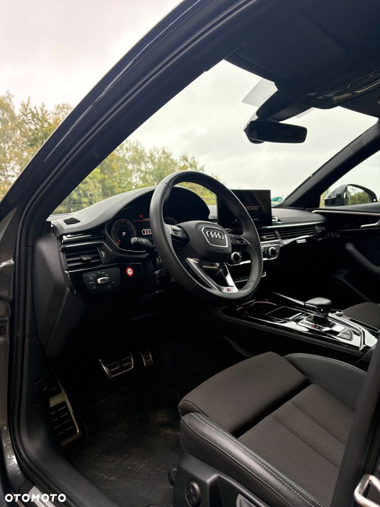 Audi A4 - 24