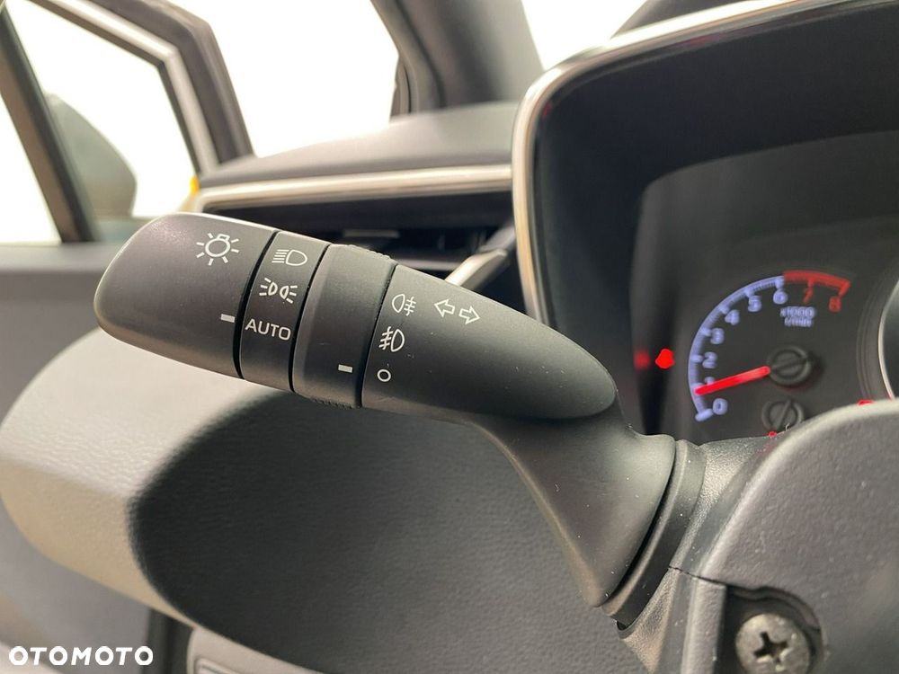Toyota Corolla - 25