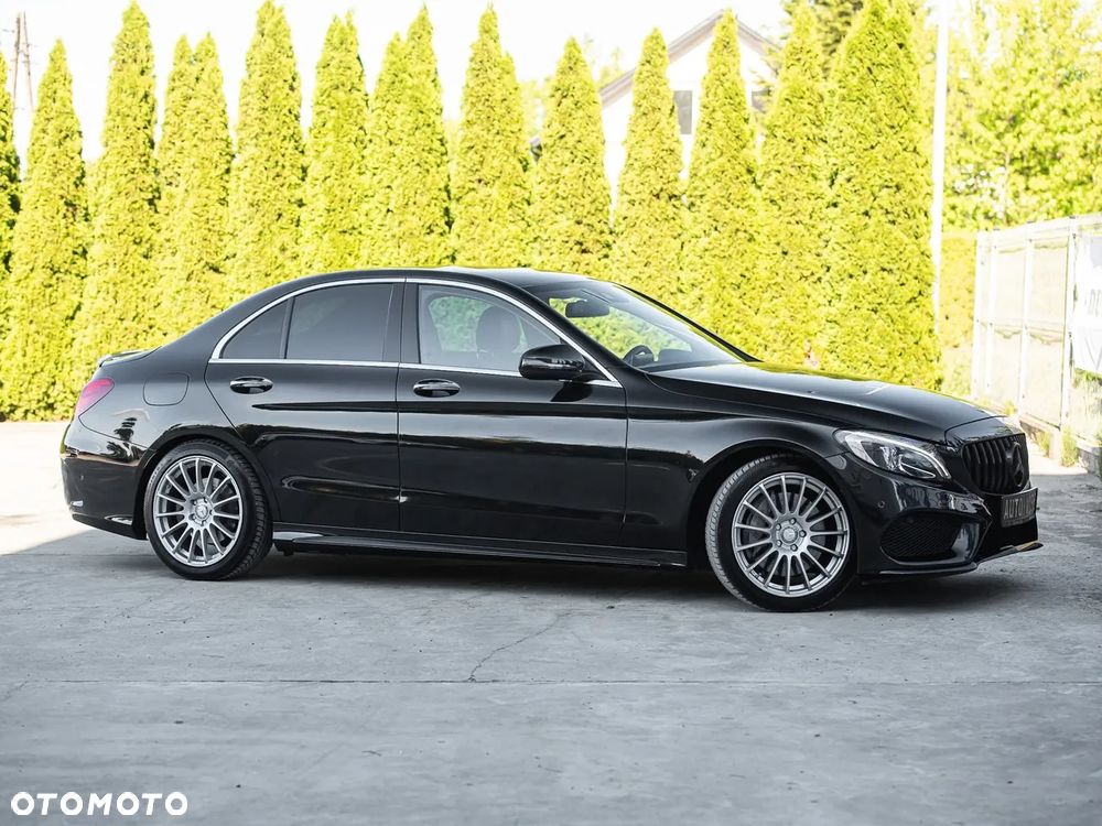 Mercedes-Benz Klasa C 400 4Matic 7G-TRONIC AMG Line - 3