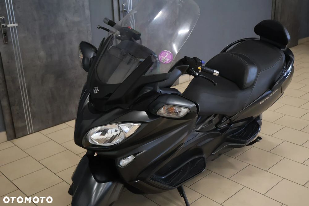 Suzuki Burgman - 9