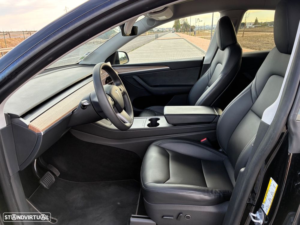 Tesla Model Y Long Range Tração Integral - 17