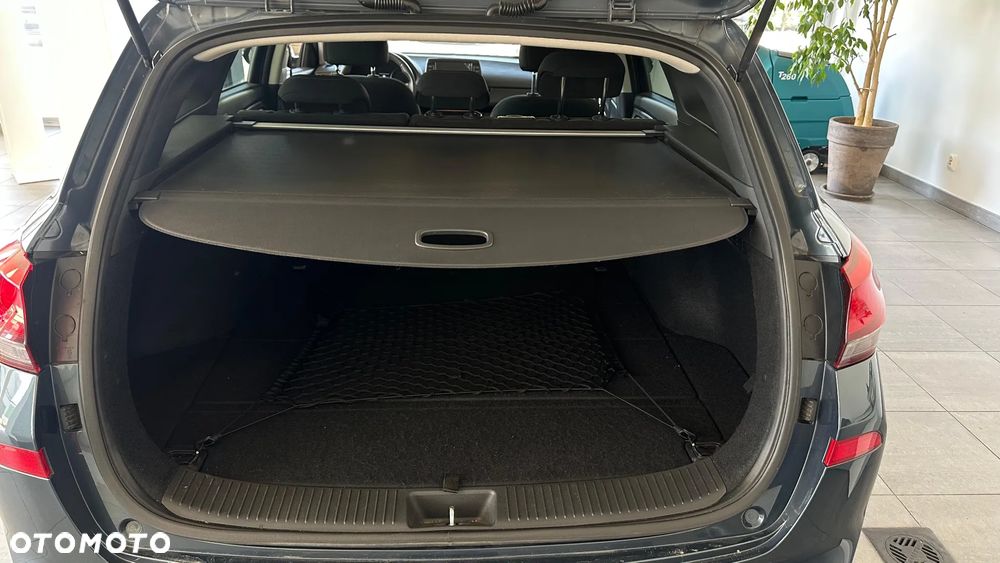 Hyundai i30 1.5 T-GDI 48V Smart - 10