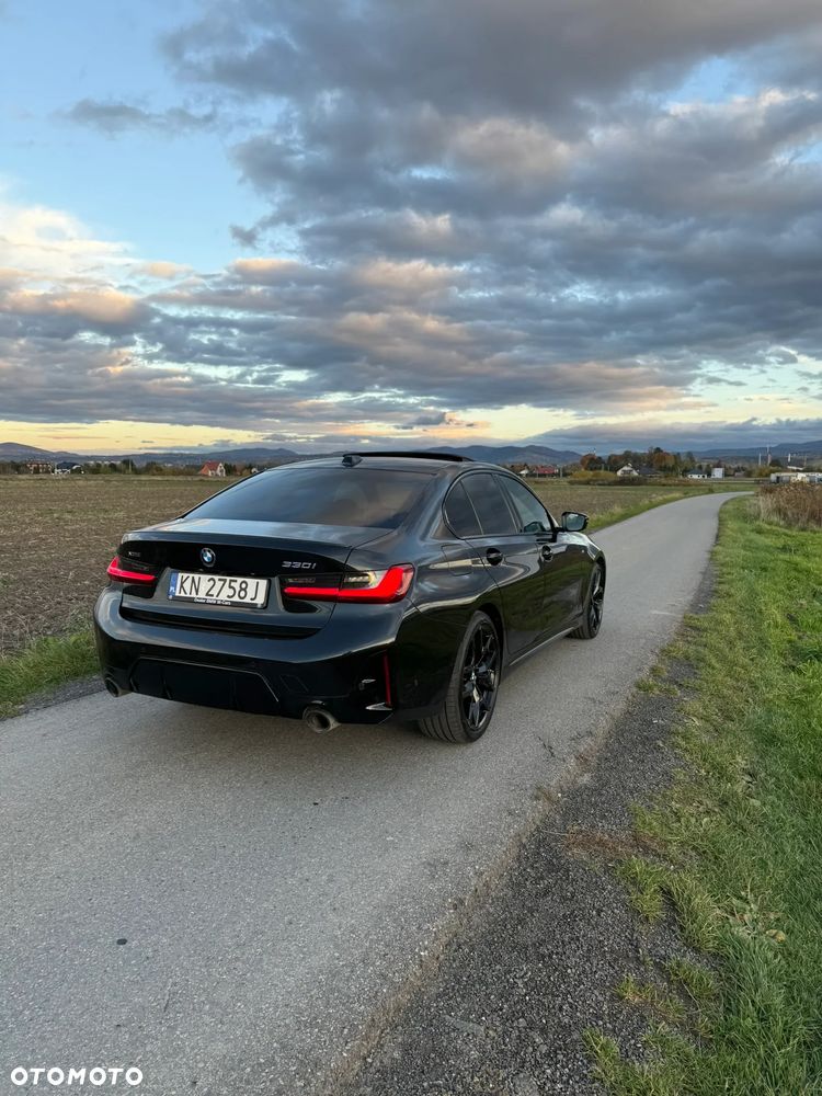BMW Seria 3 330i xDrive M Sport - 8
