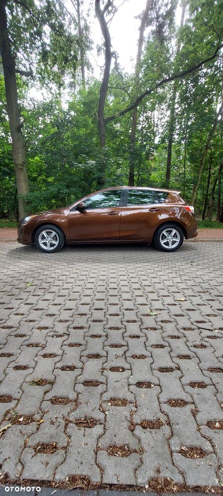 Mazda 3 1.6 CD Exclusive + - 5