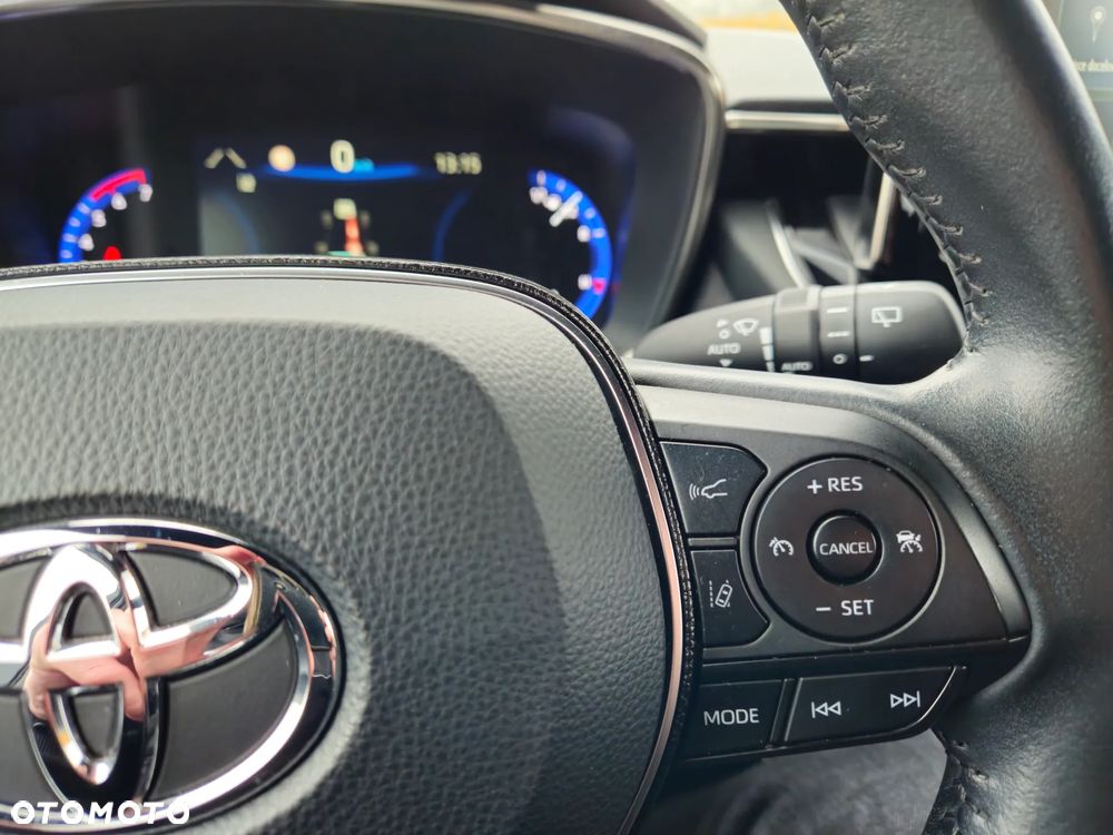 Toyota Corolla 1.8 Business Edition - 26