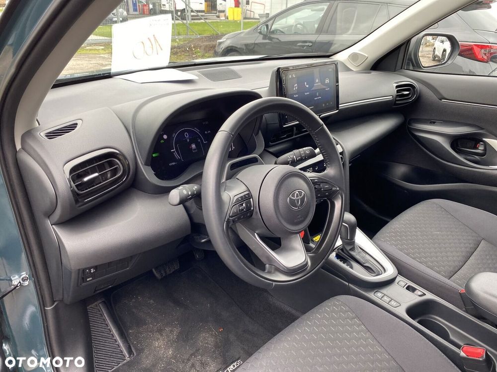 Toyota Yaris Cross Hybrid 1.5 Comfort - 28