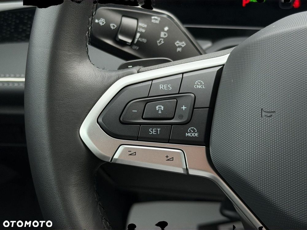 Volkswagen Passat Variant 1.5 TSI EVO Business DSG - 20