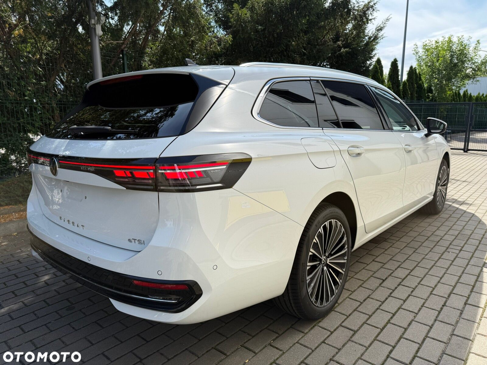 Volkswagen Passat - 7