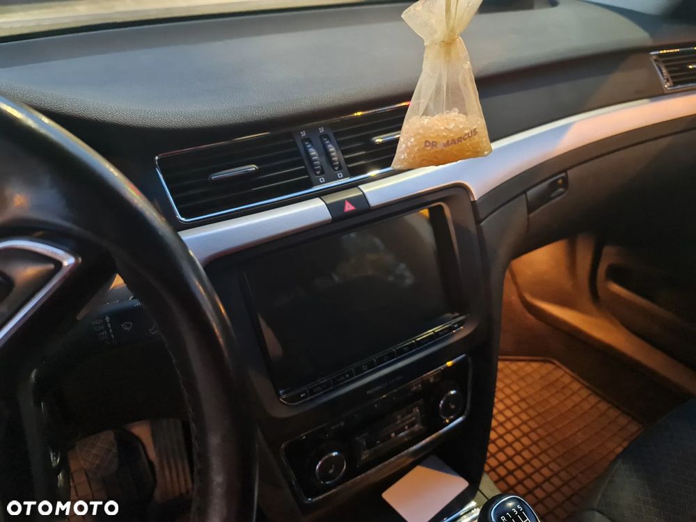 Skoda Superb 1.8 TSI Ambition - 17