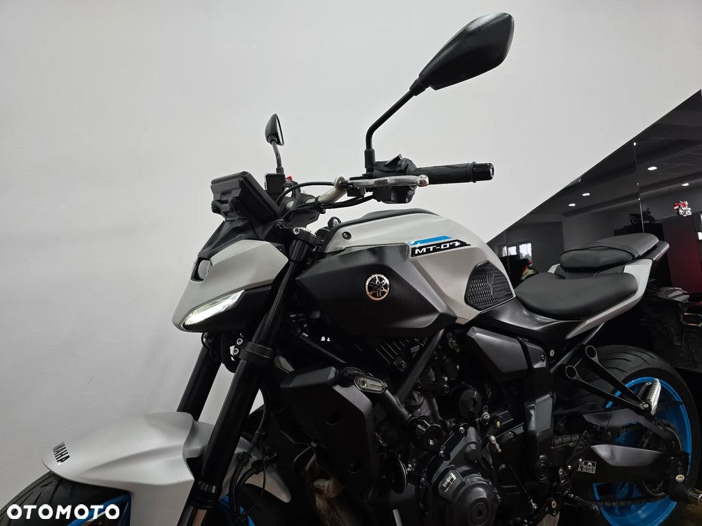 Yamaha MT - 15
