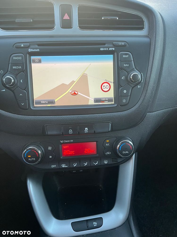 Kia Ceed - 10