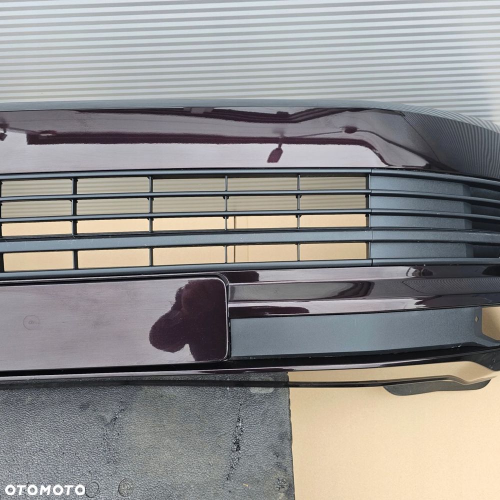 VW T6 MULTIVAN zderzak przód bordowy LL4U IDEALNY - 4