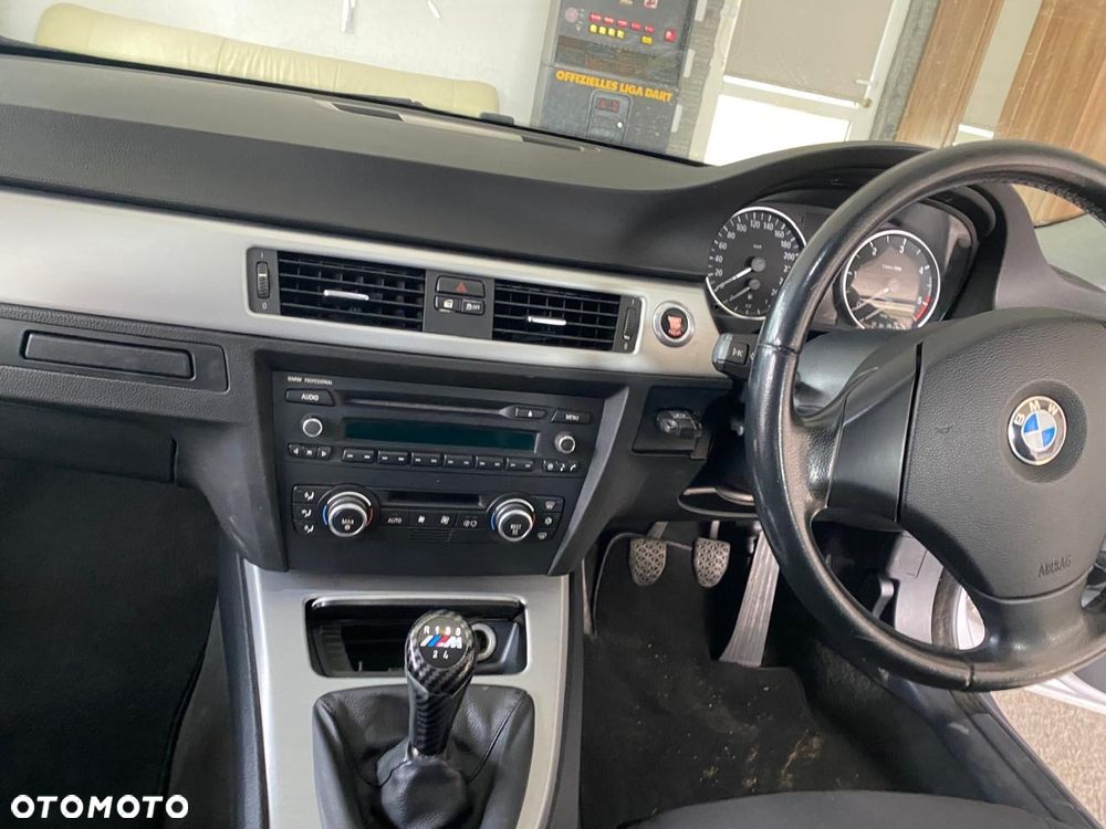 BMW Seria 3 320d DPF - 8