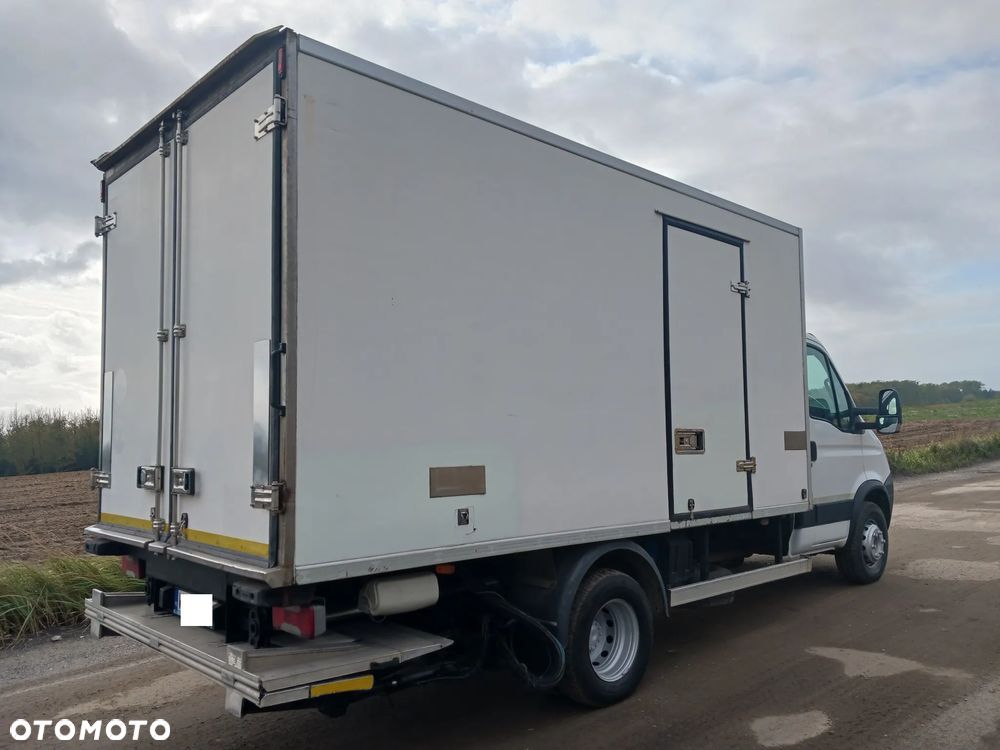 Iveco Daily 60C15 3.0 150 KM Izoterma chłodnia Mroźnia Winda 1 T UDT Tacho - 12