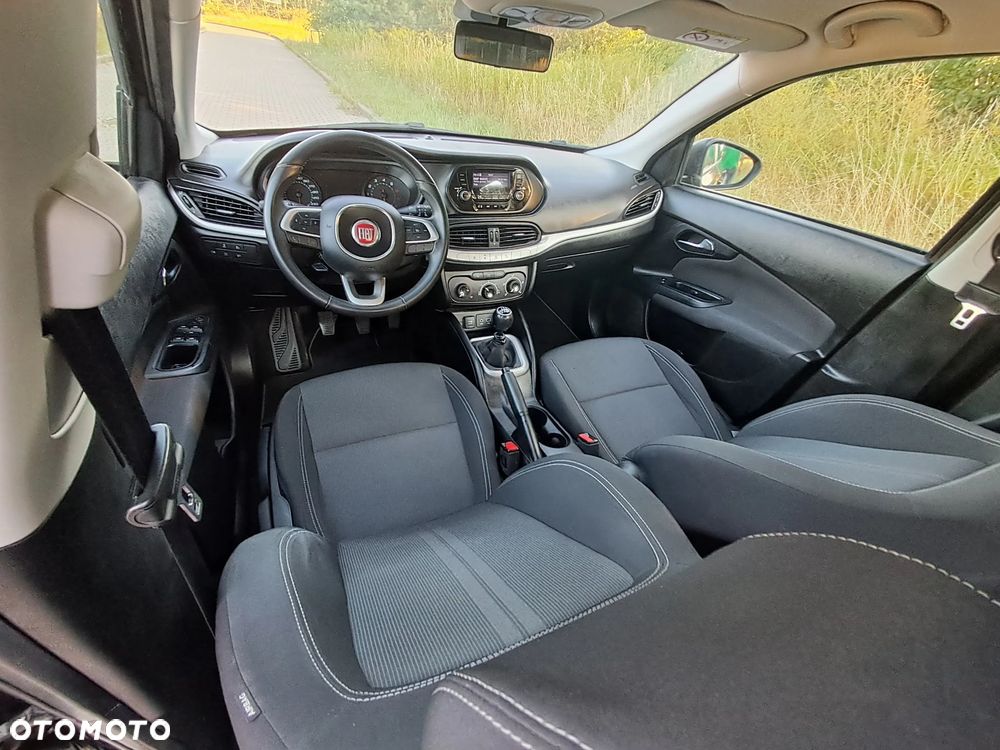 Fiat Tipo 1.4 T-Jet 16v Sport - 19