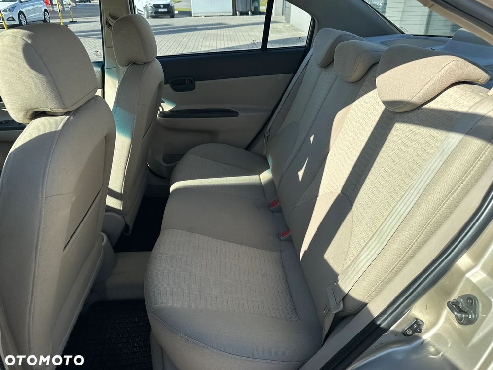 Hyundai Accent 1.4 Classic - 25