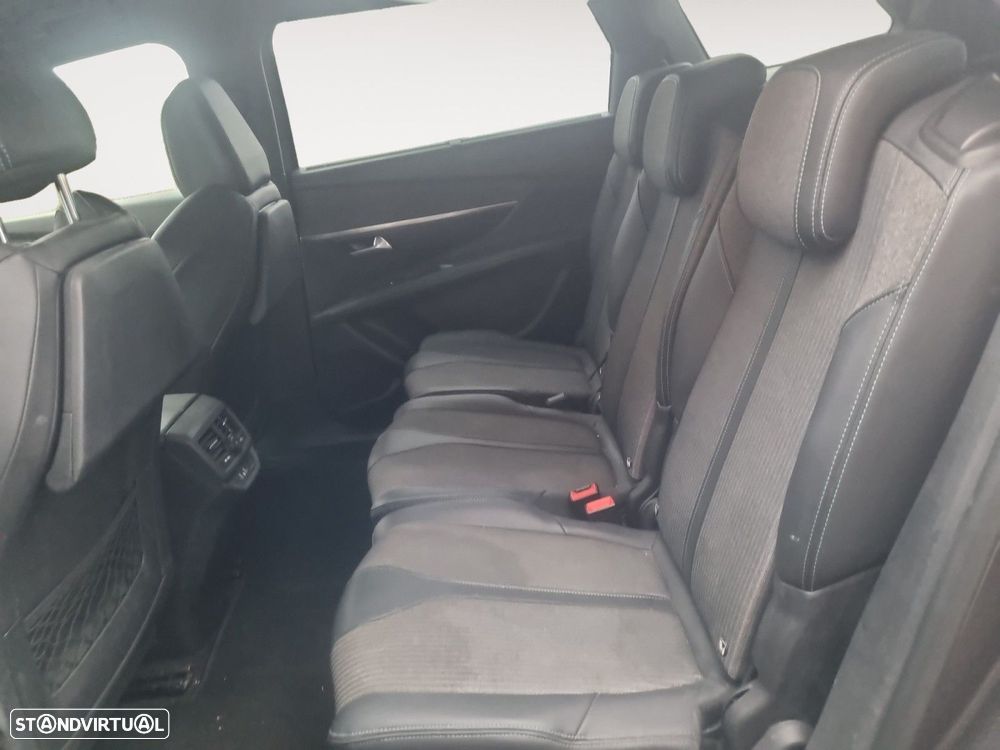 Peugeot 5008 1.5 BlueHDi Allure Pack EAT8 - 13