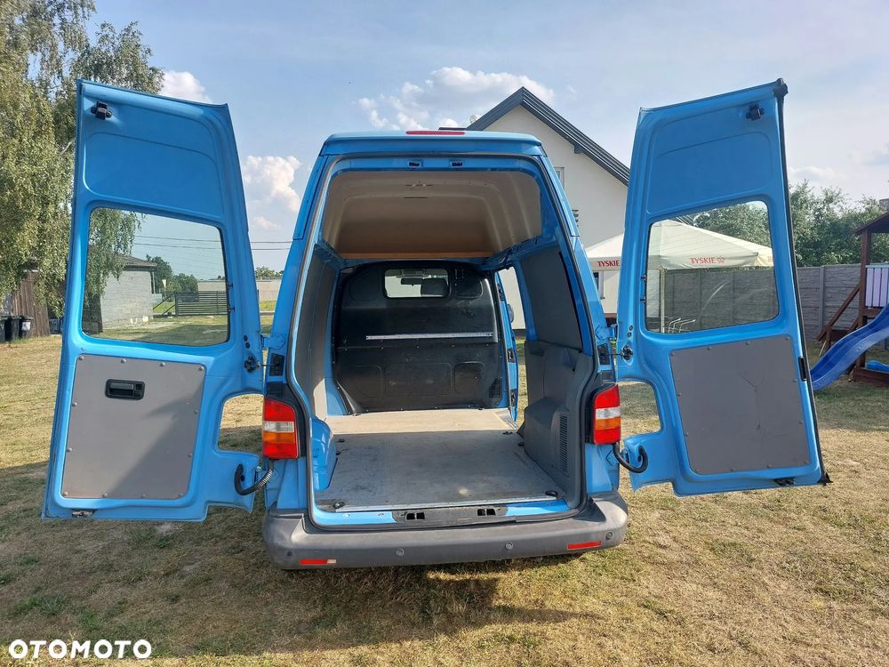 Volkswagen Transporter T5 - 5