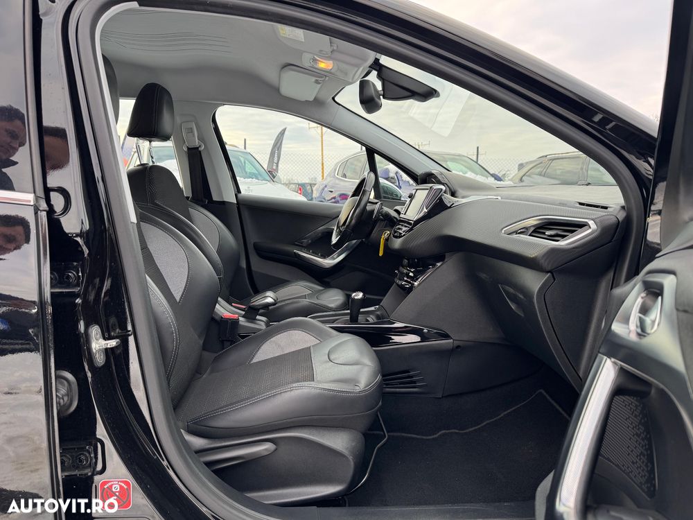 Peugeot 2008 PureTech 82 ETG5 STOP&START Allure - 10