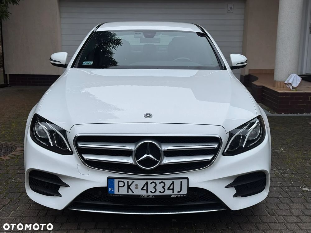 Mercedes-Benz Klasa E 220 d 4-Matic 9G-TRONIC - 2