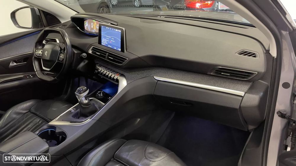 Peugeot 3008 1.5 BlueHDi Allure Pack - 29