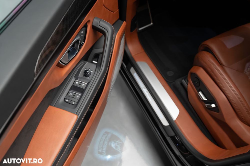 Lamborghini Urus - 14