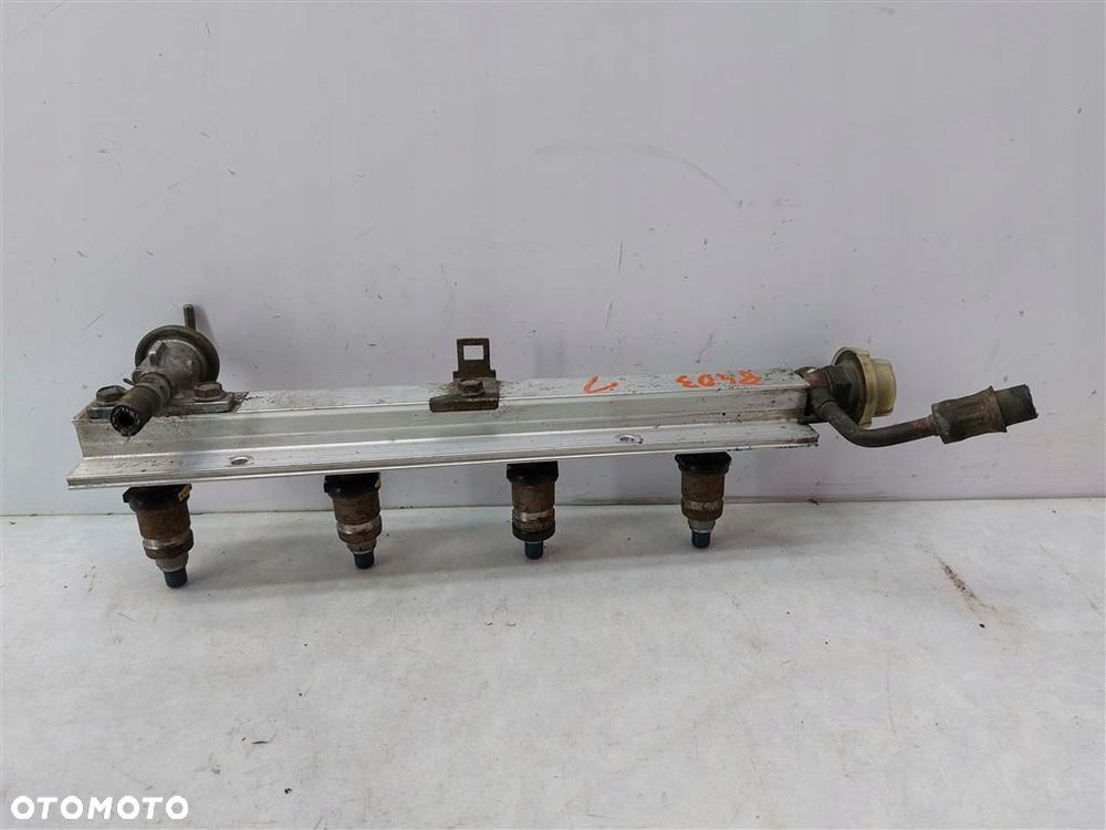 Listwa wtryskowa Honda Civic VI 1995-2000 1,4 BENZYNA - 1