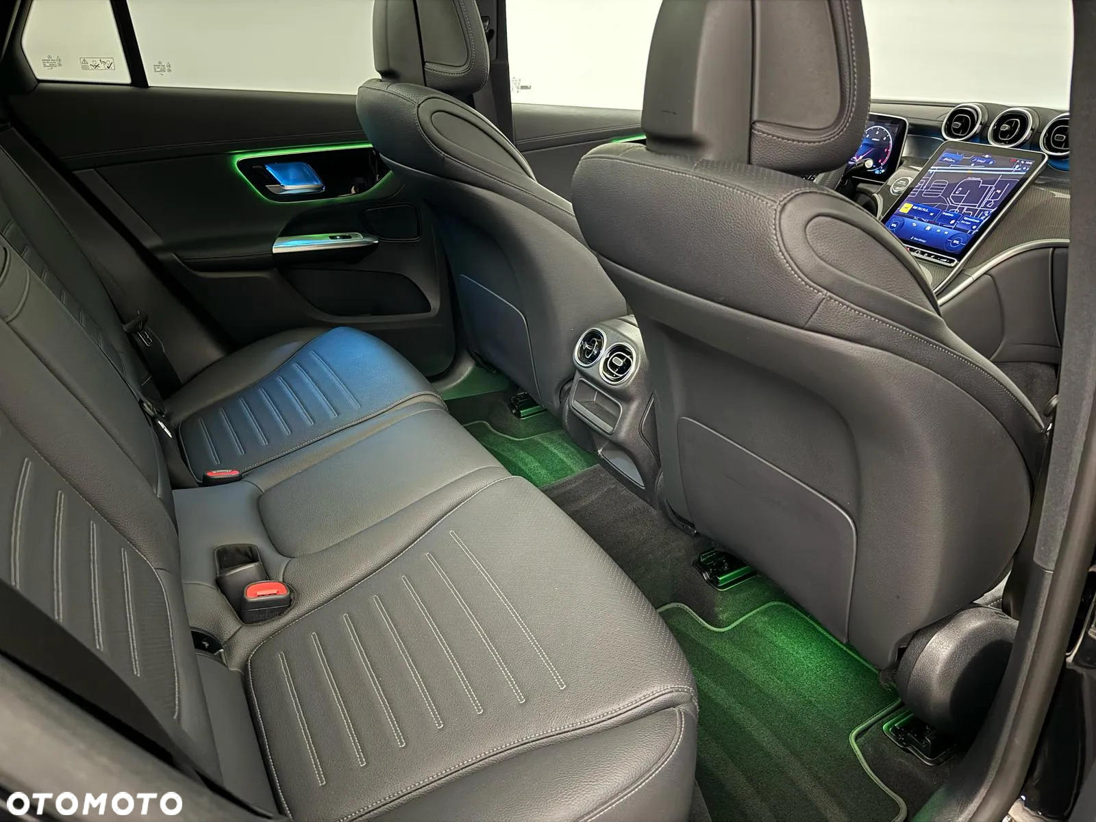 Mercedes-Benz GLC - 15