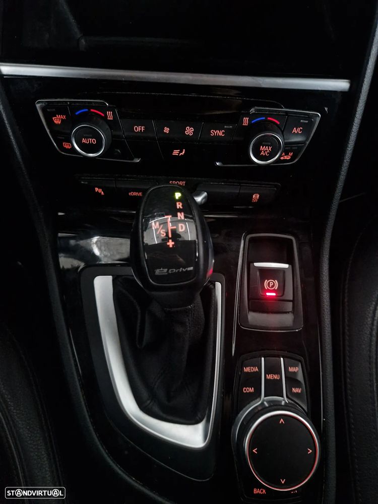 BMW 225xe Active Tourer iPerformance Luxury Line - 13