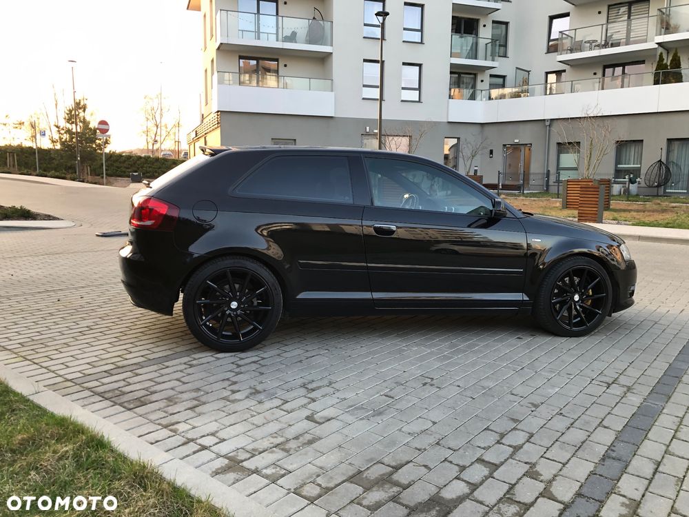 Audi A3 3-drzwiowe 2.0 TDI DPF S line Sportpaket (plus) - 4