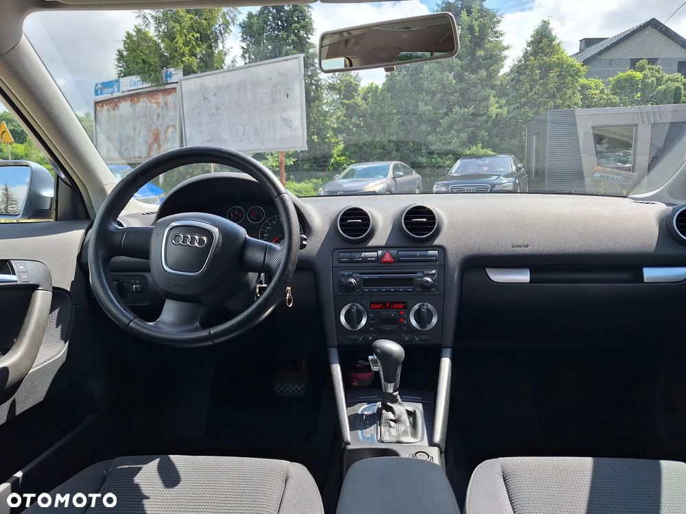 Audi A3 Sportback 2.0 TDI DSG Attraction - 23