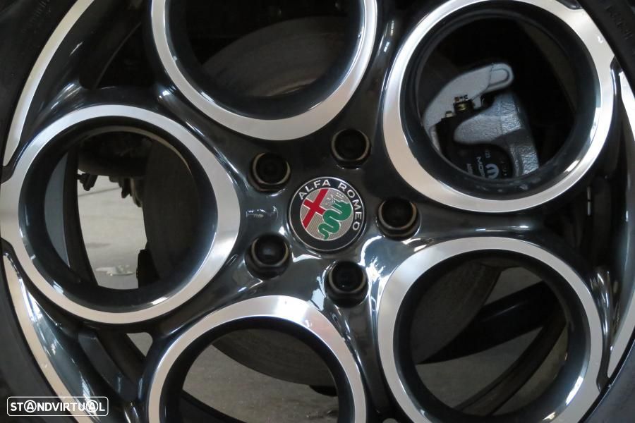 Alfa Romeo Tonale 1.3 Plug-In Hybrid Veloce e-AWD - 34