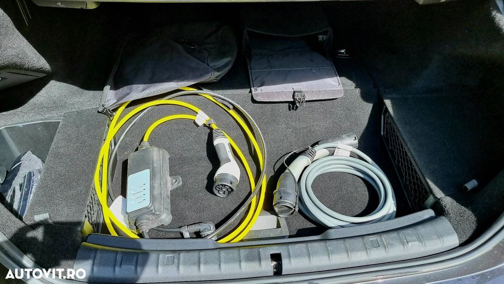 BMW Seria 5 530e Aut. Luxury Line - 9