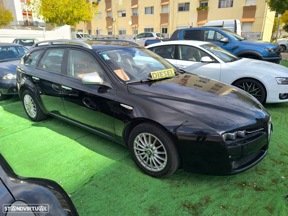 Alfa Romeo 159 Sportwagon 1.9 JTDm 16V Elegante - 4