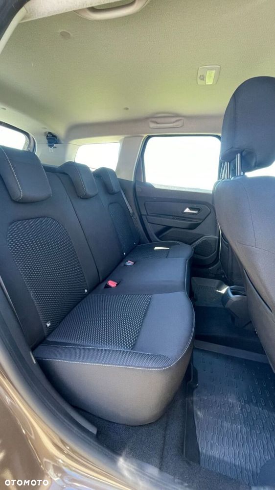 Dacia Duster 1.0 TCe Essential - 11
