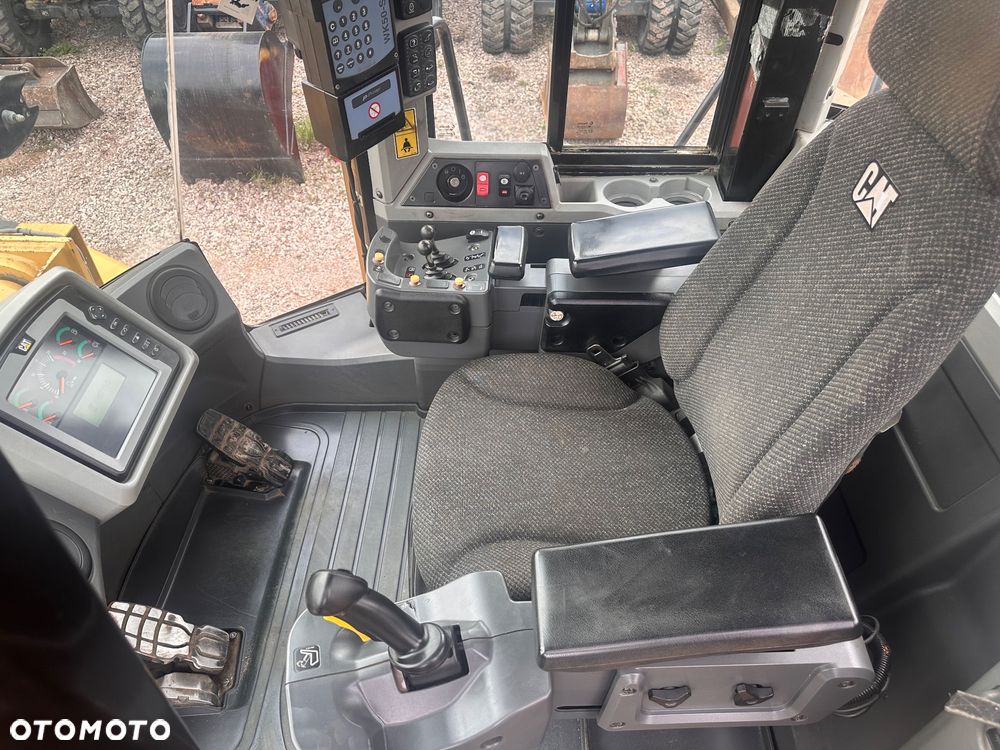 Caterpillar 966 KXE - 22
