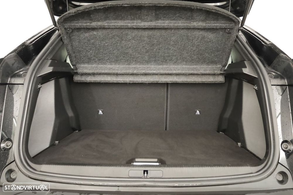 Peugeot 2008 1.2 PureTech Allure - 24