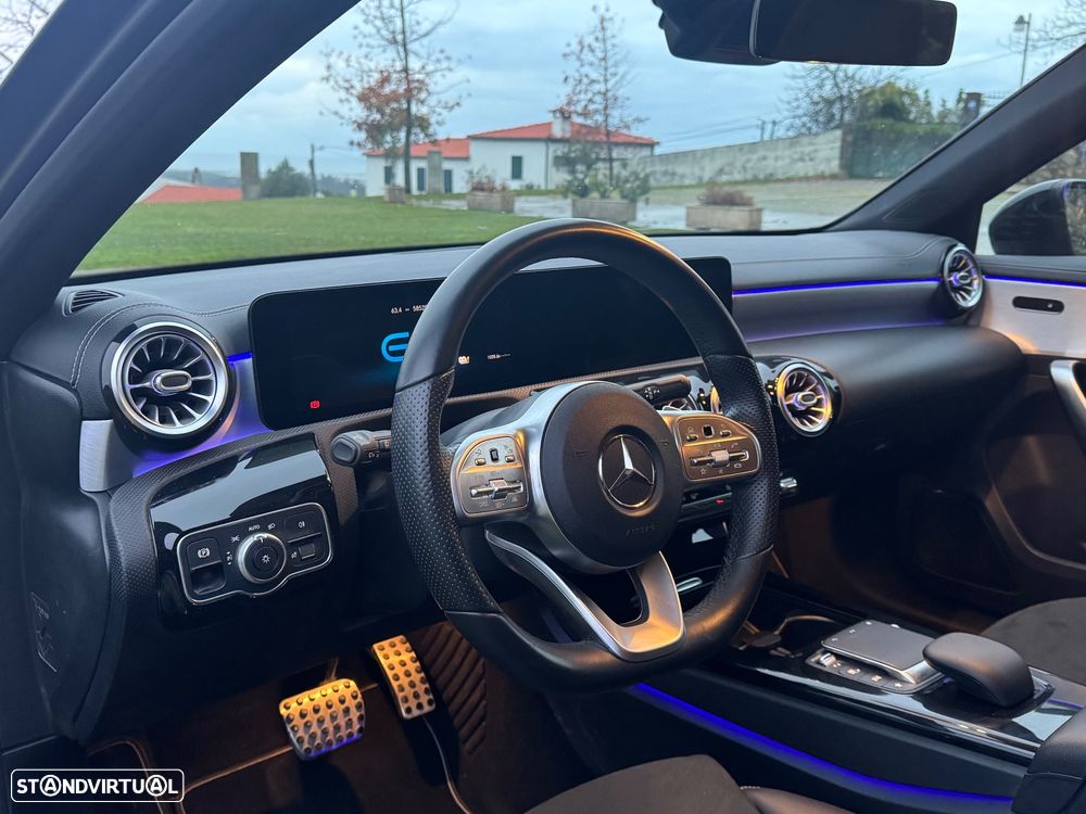 Mercedes-Benz A 250 e AMG Line - 5