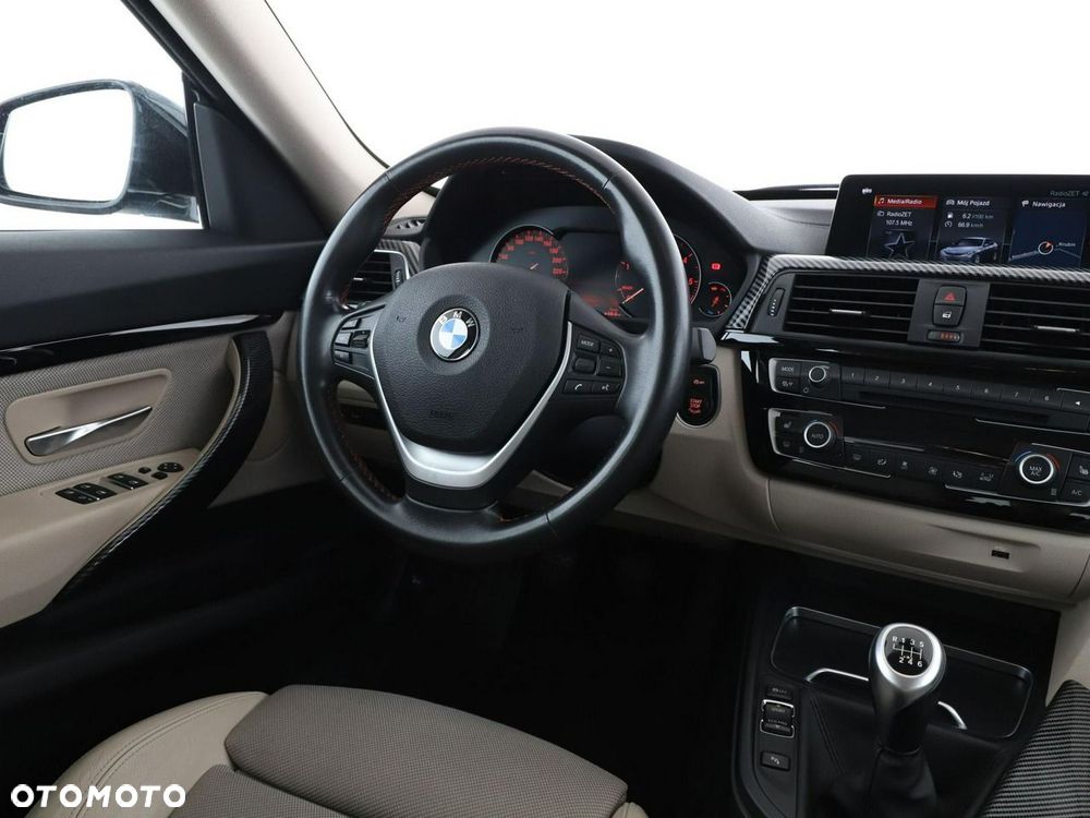 BMW Seria 3 320d Sport Line - 17