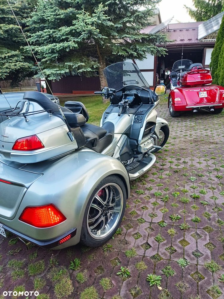 Honda GL - 9