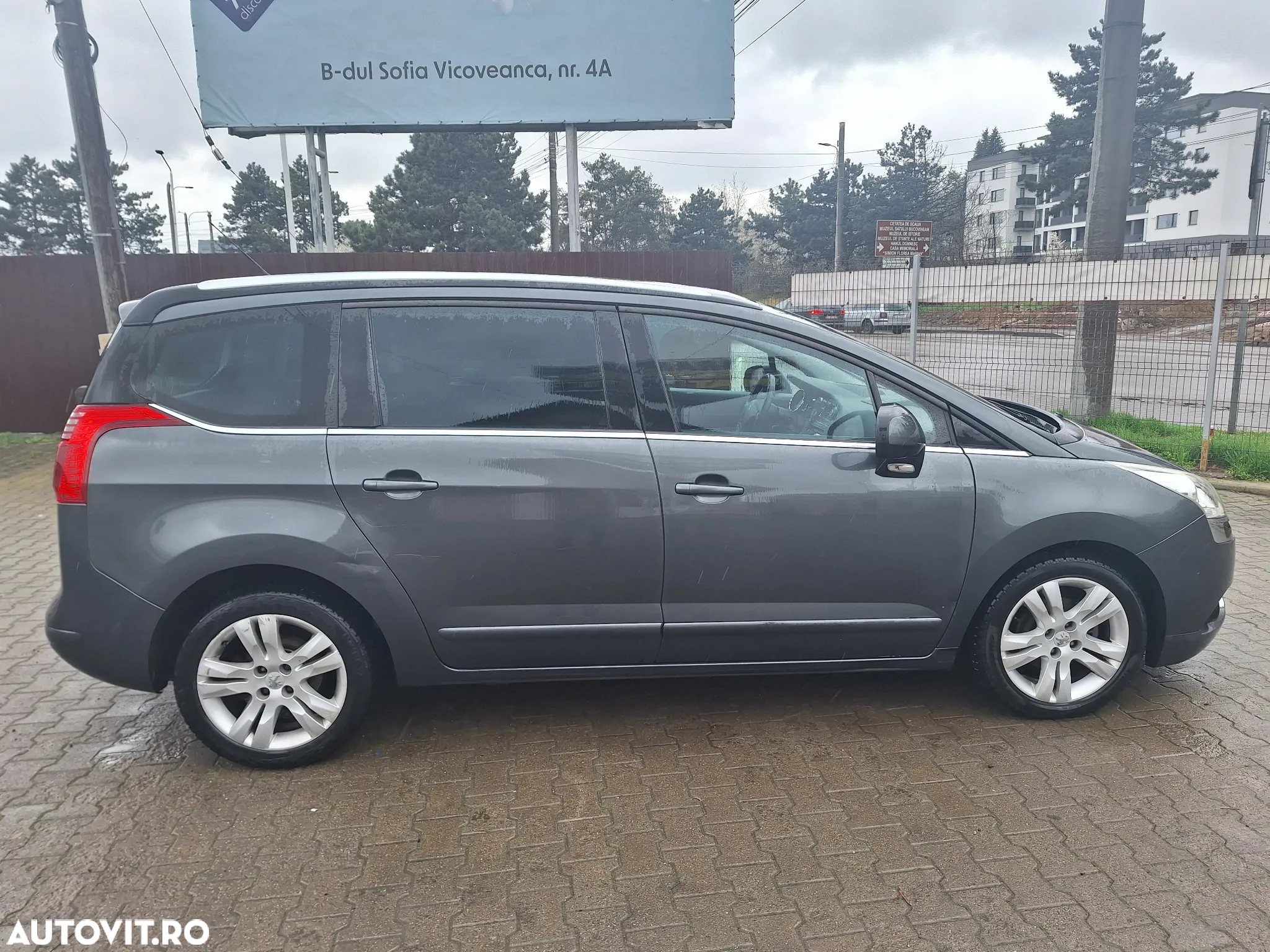 Peugeot 5008 - 2
